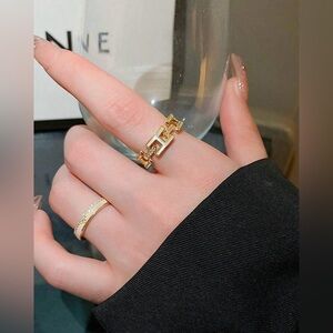 🩷Beautiful Elegant Ring🩷 Size 6